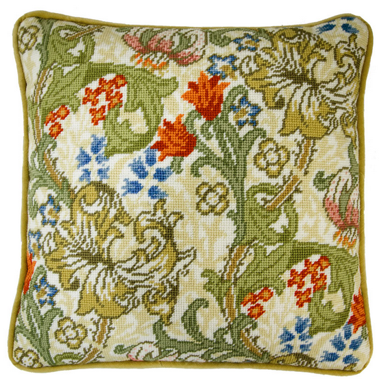 Набор для вышивания подушки "Golden Lily" 