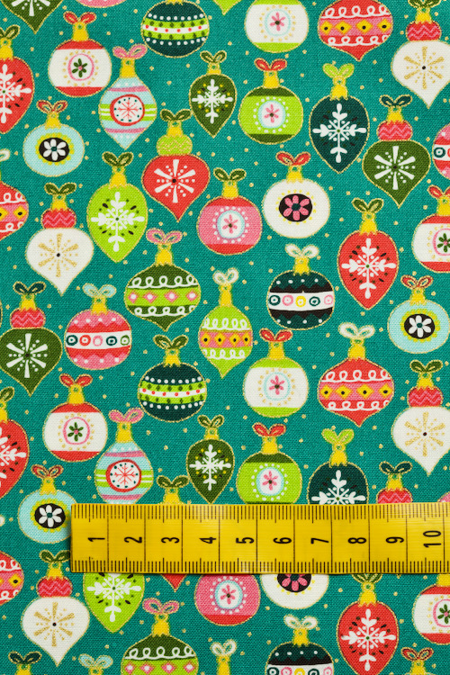 Ткань "Santa Express Christmas 21" игрушки на зеленом 