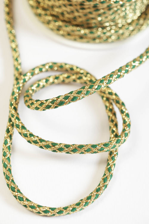 Шнур плетеный, золото с зеленым, 7 мм 
