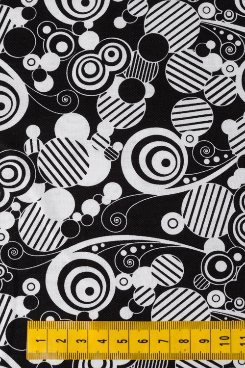 Ткань "Matrix" черно-белые круги 